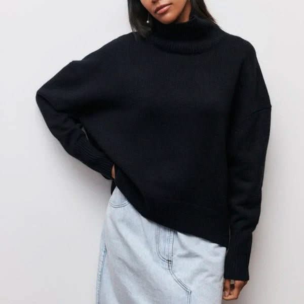 ARIA OVERSIZED TURTLENECK SWEATER - Image 7