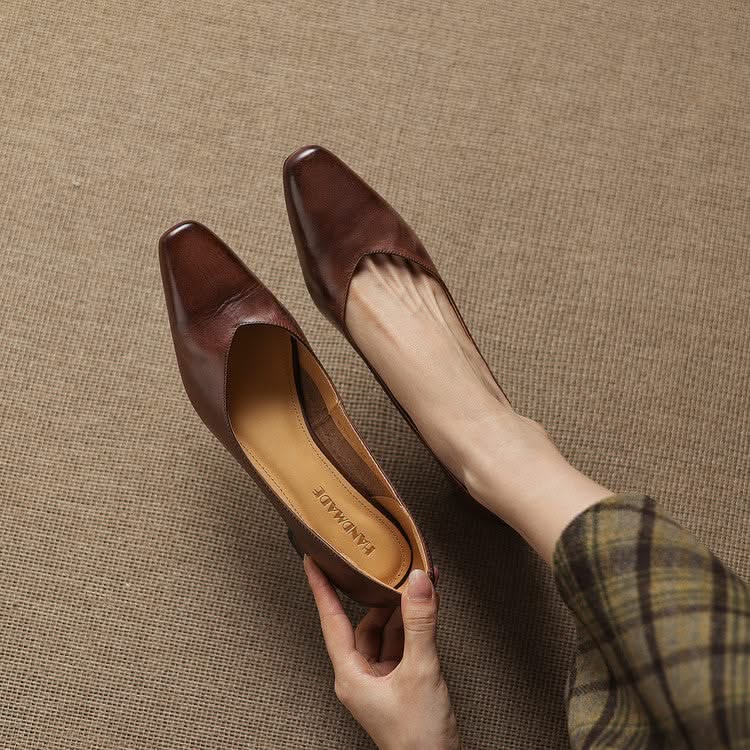 LIVIA LUXE PUMPS - Image 14