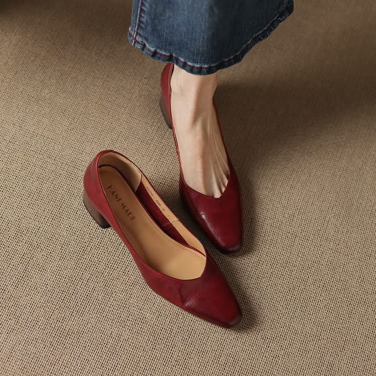 LIVIA LUXE PUMPS - Image 17