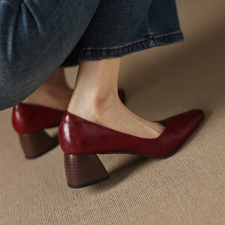 LIVIA LUXE PUMPS - Image 20