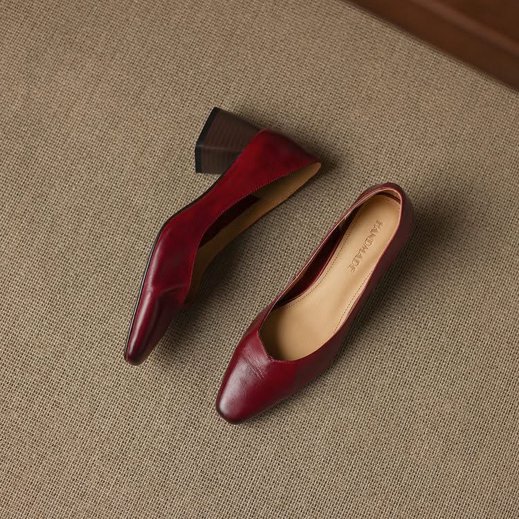 LIVIA LUXE PUMPS - Image 22