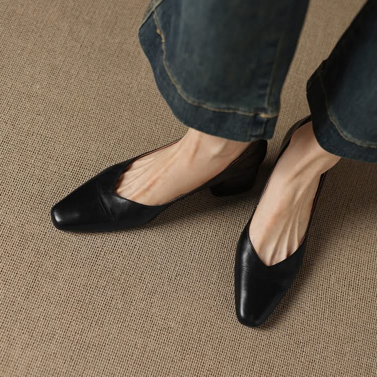 LIVIA LUXE PUMPS - Image 25