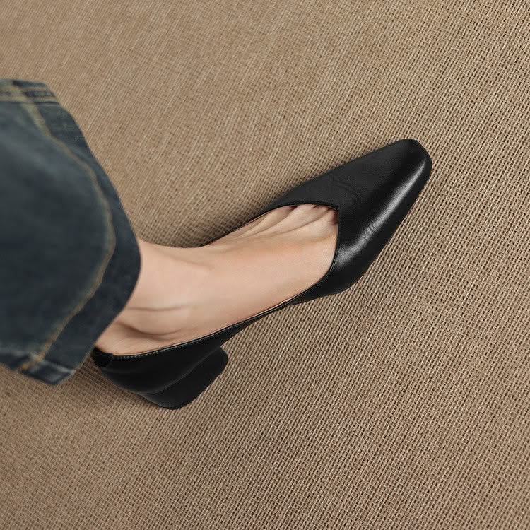 LIVIA LUXE PUMPS - Image 26