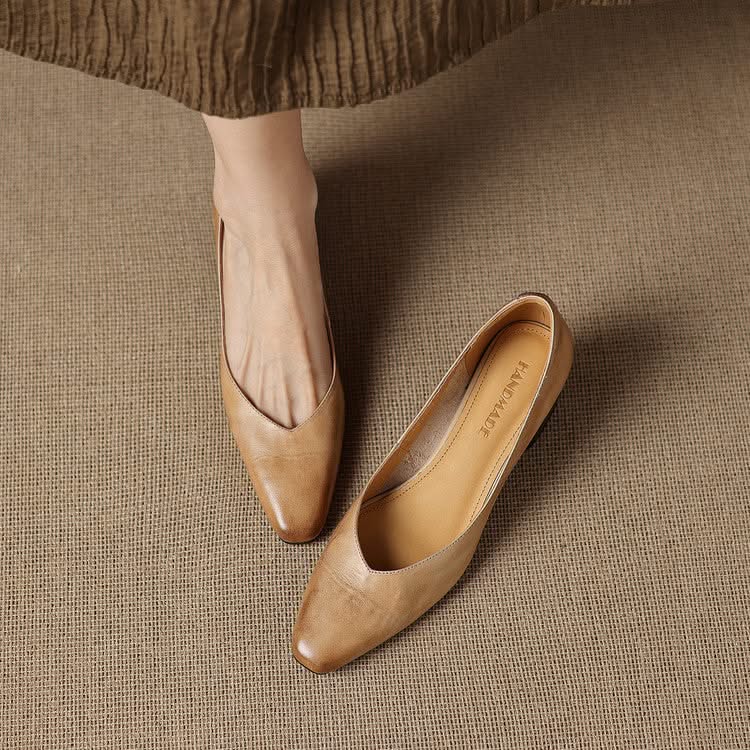 LIVIA LUXE PUMPS - Image 5
