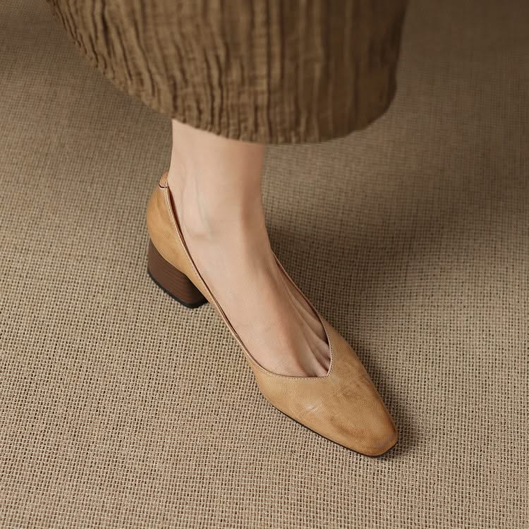 LIVIA LUXE PUMPS - Image 8